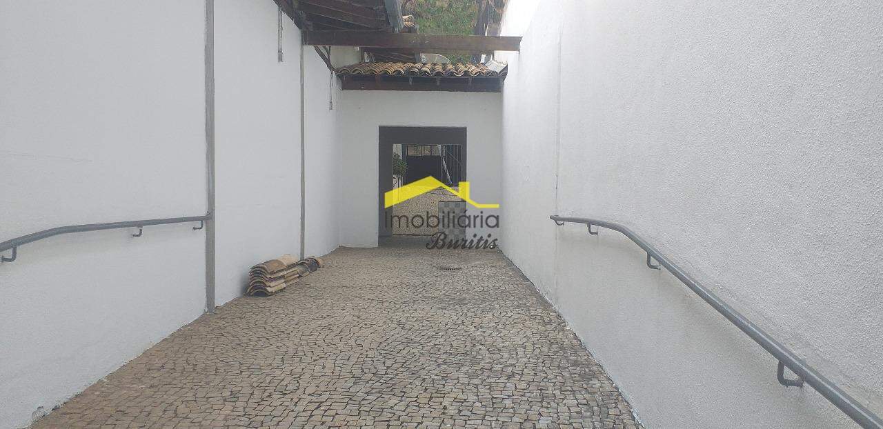 Loja à venda no Estoril: 